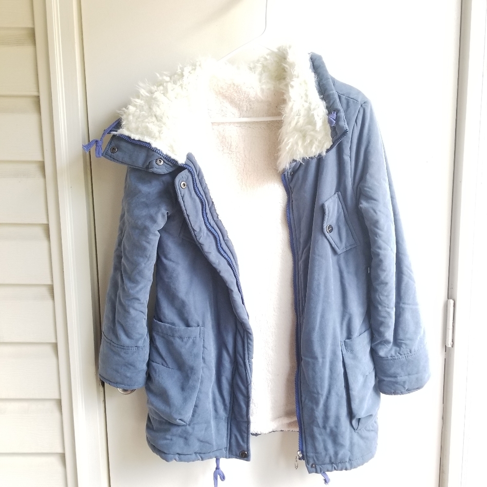 S/XS blue coat with fleece like lining - very warm